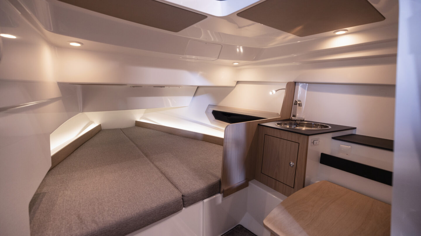Quarken 27 cabin